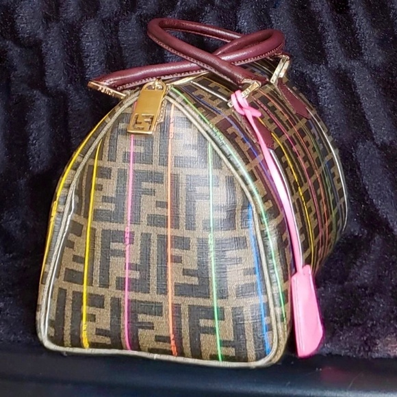 🔥SOLD🔥Fendi Zucca Mini Boston Satchel Bag - Picture 2 of 8